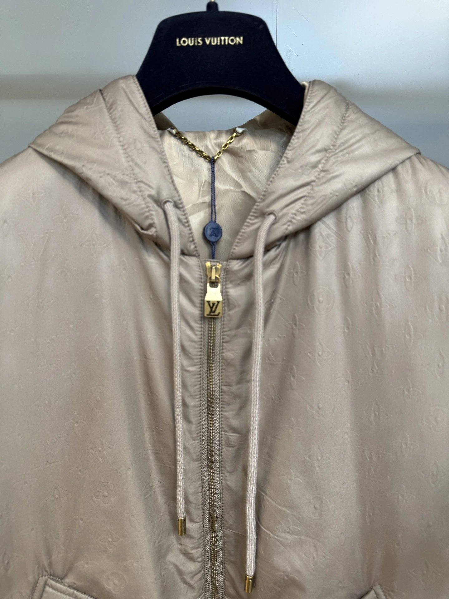 wg.luxury-- 8V item: E-F000J0515